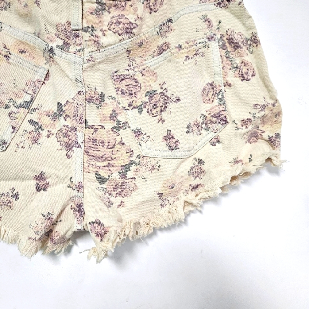 Mossimo Supply Denim Shorts Women's Size 12/31 - Picture 15 of 16